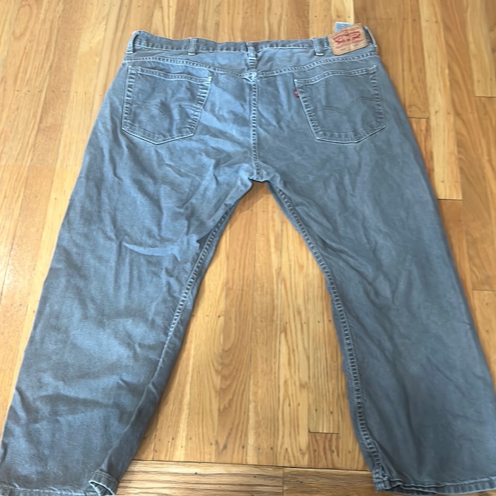 44x30 Levi’s Gray Jeans